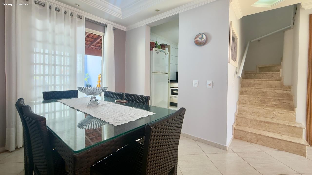 Casa, 3 quartos, 69 m² - Foto 2
